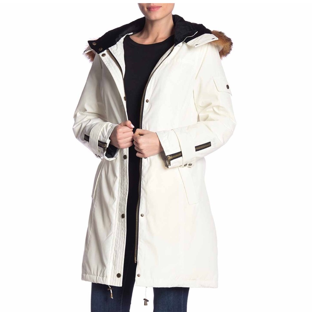 Pendleton North Shore Genuine Coyote Fur